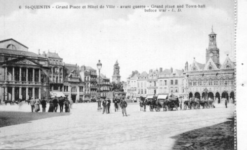 Grand Place et Htel de Ville avant guerre